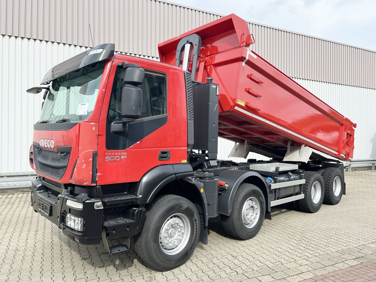 Trakker AD410T50 8x4 Trakker AD410T50 8x4, Stahlmulde ca. 16m³, hydr. Heckklappe - Volquete camión: foto 1 Trakker AD410T50 8x4 Trakker AD410T50 8x4, Stahlmulde ca. 16m³, hydr. Heckklappe - Volquete camión: foto 1