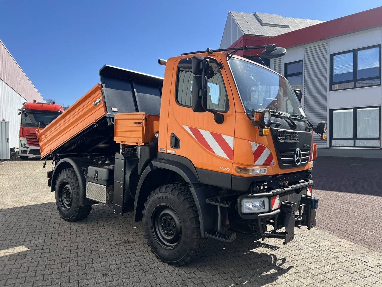 Vehículo comercial ligero Unimog U 20 U405/70 4x4 U 20 U405/70 4x4, Kipper, Winterdienstplatte: foto 8 Vehículo comercial ligero Unimog U 20 U405/70 4x4 U 20 U405/70 4x4, Kipper, Winterdienstplatte: foto 8