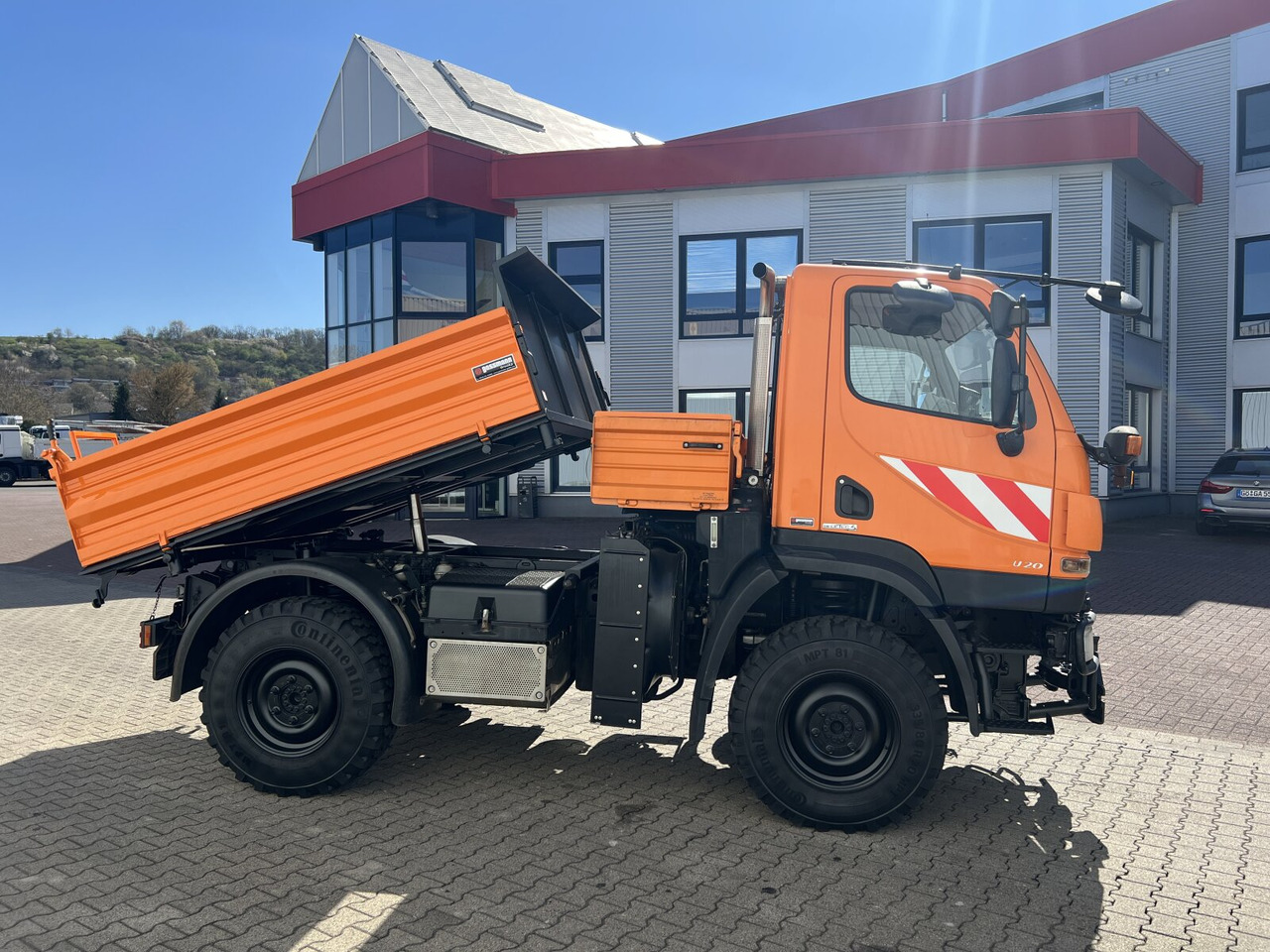 Vehículo comercial ligero Unimog U 20 U405/70 4x4 U 20 U405/70 4x4, Kipper, Winterdienstplatte: foto 9 Vehículo comercial ligero Unimog U 20 U405/70 4x4 U 20 U405/70 4x4, Kipper, Winterdienstplatte: foto 9