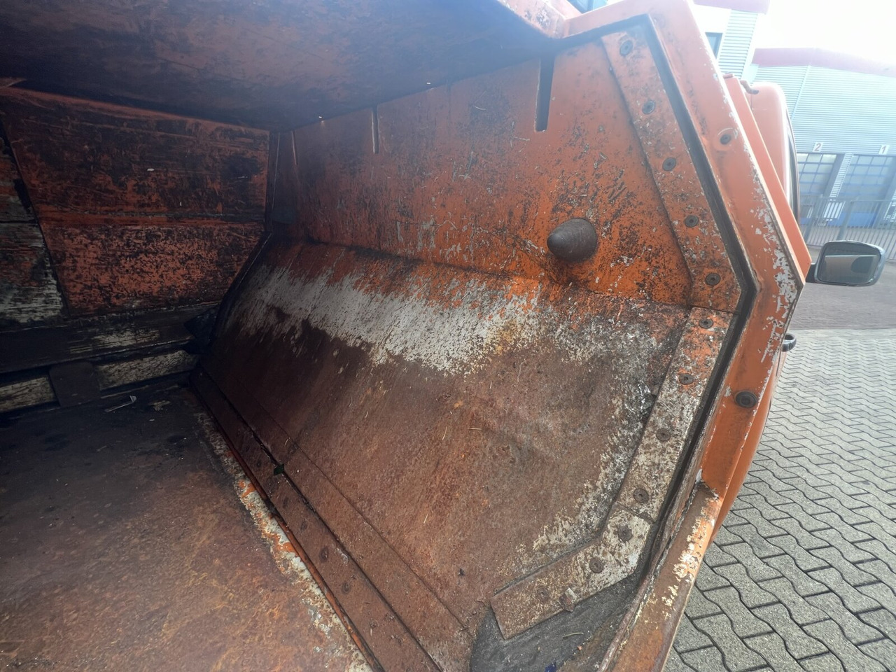 Volkswagen T5 1.9 TDI 4x2 Müllwagen T5 1.9 TDI 4x2, Hagemann Müllpreßaufbau ca. 3,4m³, Rechtslenker - Camión de basura: foto 5 Volkswagen T5 1.9 TDI 4x2 Müllwagen T5 1.9 TDI 4x2, Hagemann Müllpreßaufbau ca. 3,4m³, Rechtslenker - Camión de basura: foto 5