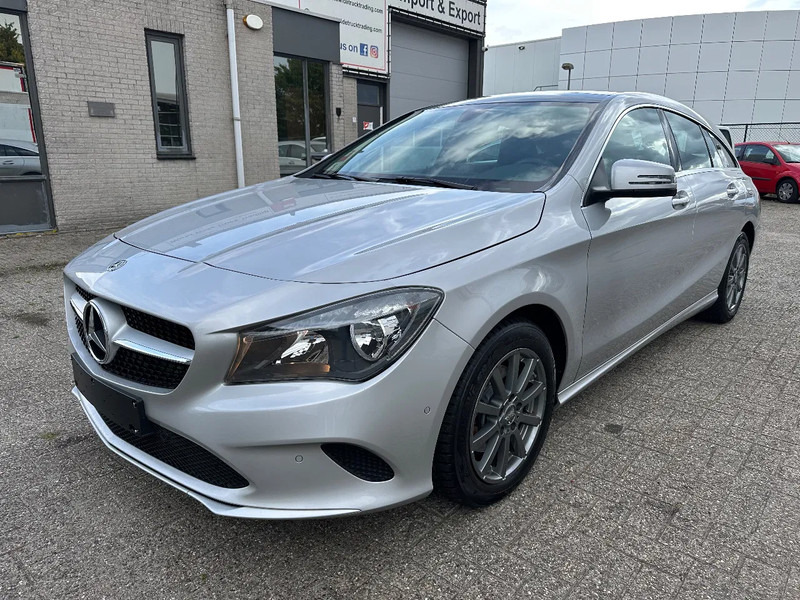 Mercedes-Benz CLA-Klasse 200 D - SHOOTING BRAKE + STANDKLIMA + NAVI - Coche: foto 1 Mercedes-Benz CLA-Klasse 200 D - SHOOTING BRAKE + STANDKLIMA + NAVI - Coche: foto 1