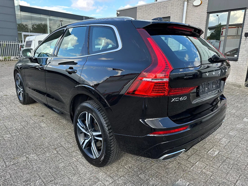 Volvo XC60 D5 AWD + R-DESIGN + ALCANTARA + CAMERA + NAVI - Coche: foto 3 Volvo XC60 D5 AWD + R-DESIGN + ALCANTARA + CAMERA + NAVI - Coche: foto 3