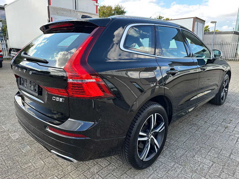 Volvo XC60 D5 AWD + R-DESIGN + ALCANTARA + CAMERA + NAVI - Coche: foto 5 Volvo XC60 D5 AWD + R-DESIGN + ALCANTARA + CAMERA + NAVI - Coche: foto 5