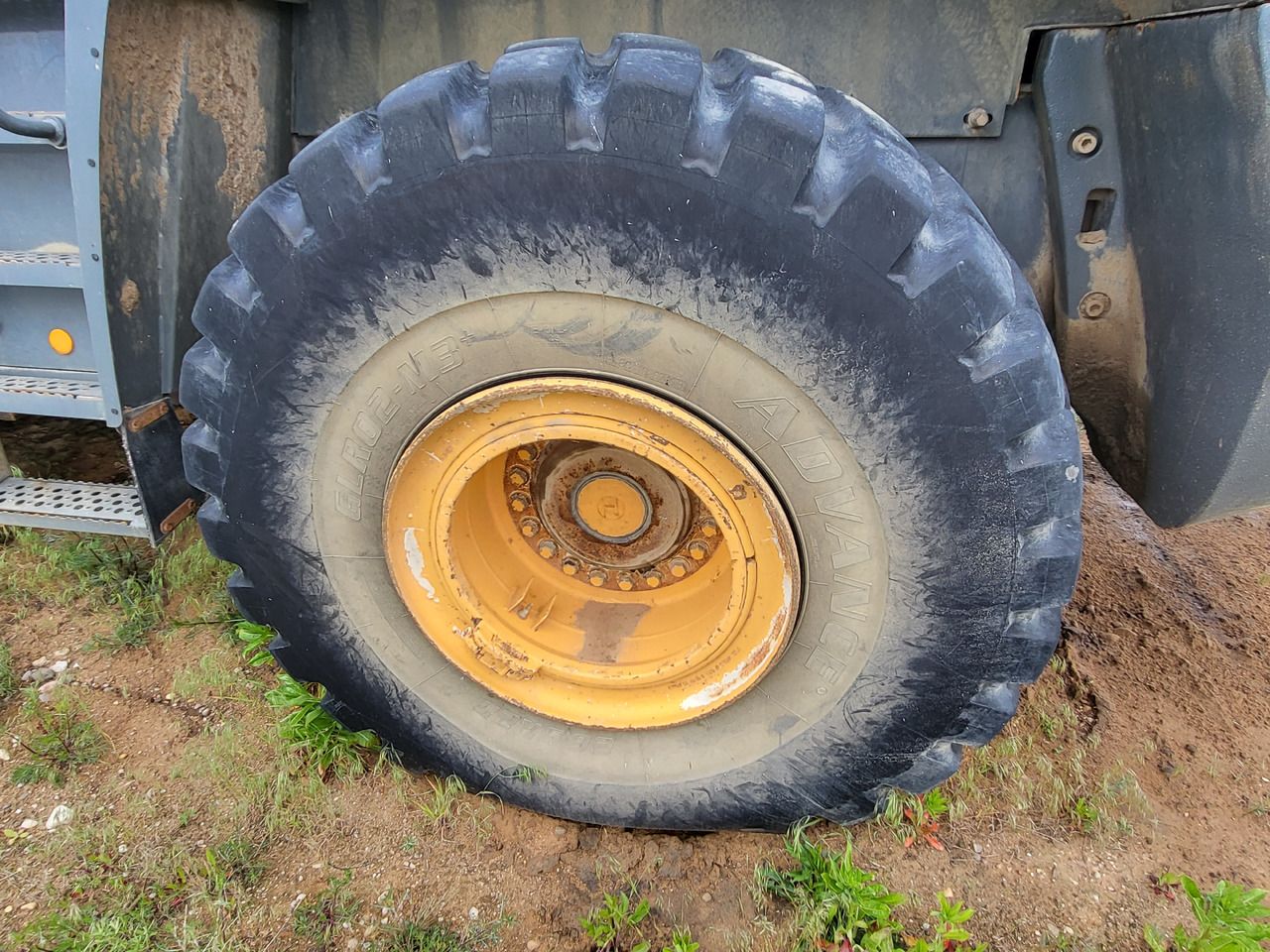 Cargadora de ruedas LIEBHERR L566: foto 9