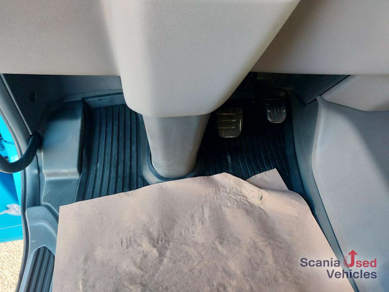 SCANIA R 450 B6x2*4NA - Volquete camión: foto 4 SCANIA R 450 B6x2*4NA - Volquete camión: foto 4