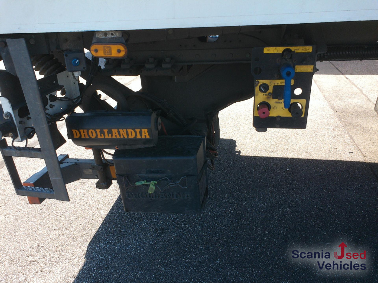 SCHMITZ FD-Aiufbau m. Carrier Vector 1550 nur 5516 h - Frigorífico semirremolque: foto 3 SCHMITZ FD-Aiufbau m. Carrier Vector 1550 nur 5516 h - Frigorífico semirremolque: foto 3