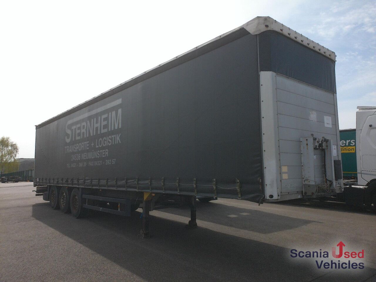 SCHMITZ SCS 24/L Auflieger - Semirremolque lona: foto 1 SCHMITZ SCS 24/L Auflieger - Semirremolque lona: foto 1