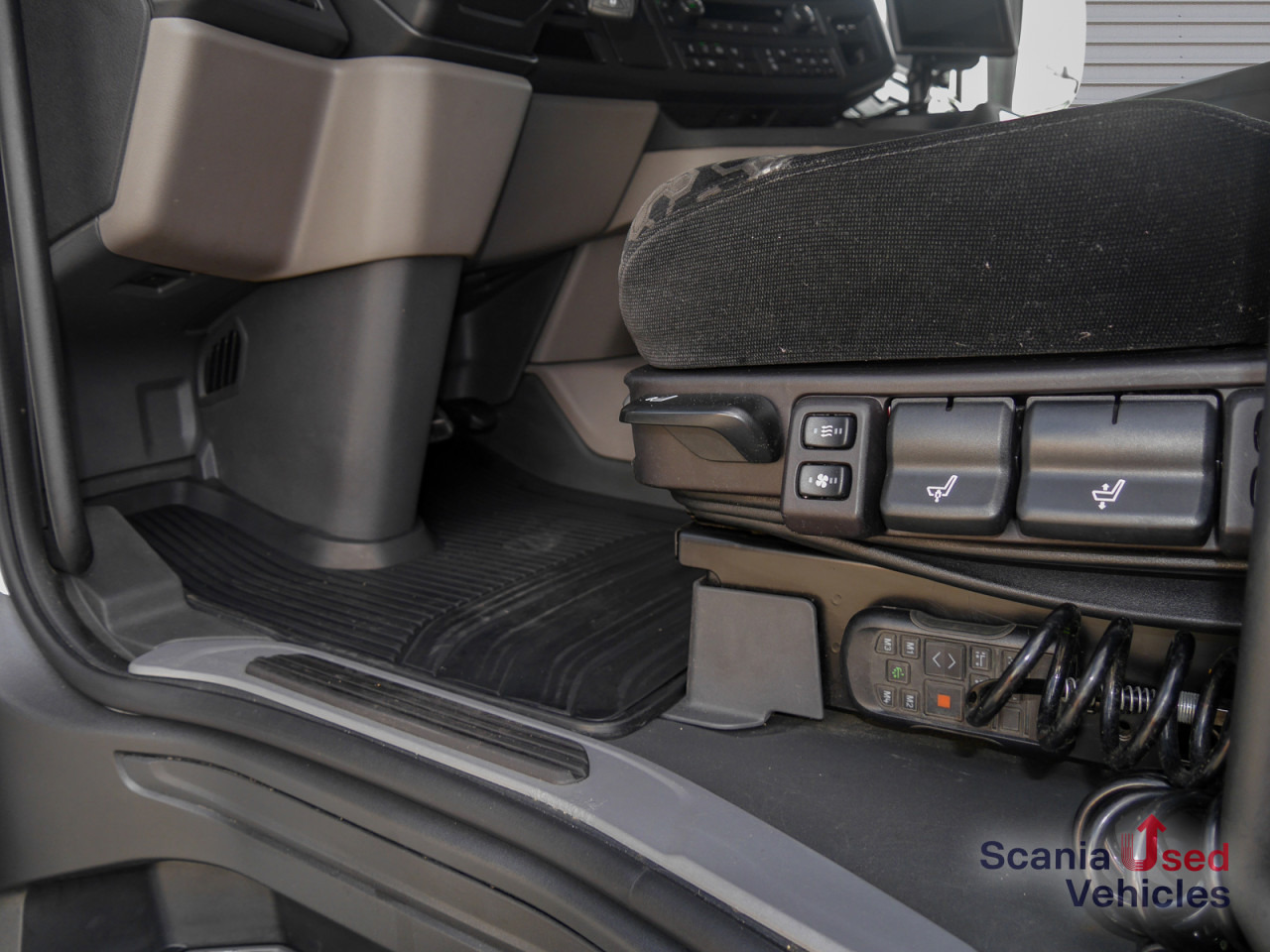 SCANIA R 450 A4X2NA - Cabeza tractora: foto 4 SCANIA R 450 A4X2NA - Cabeza tractora: foto 4