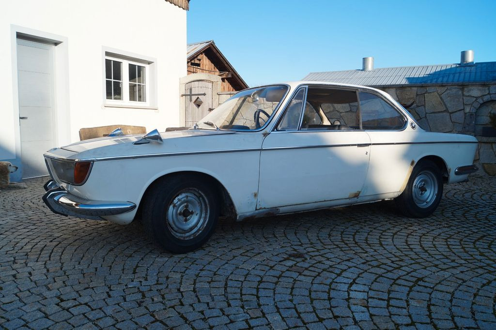 BMW 2000 CS - Coche: foto 5 BMW 2000 CS - Coche: foto 5