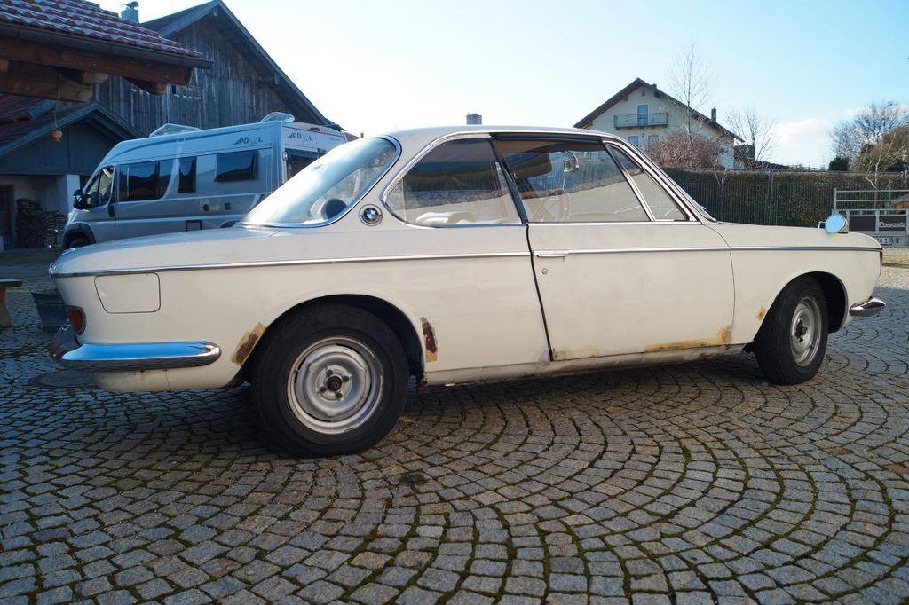 BMW 2000 CS - Coche: foto 3 BMW 2000 CS - Coche: foto 3