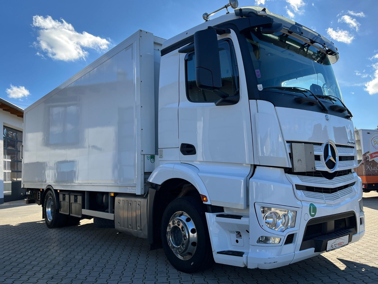 Mercedes-Benz Antos 1836 Klappwand Getränkekoffer beheizt - Transporte de bebidas camión: foto 4 Mercedes-Benz Antos 1836 Klappwand Getränkekoffer beheizt - Transporte de bebidas camión: foto 4