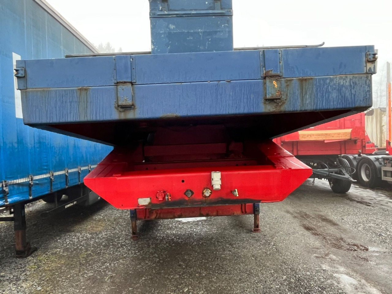 Semirremolque Langendorf SBT 27/32 Innenlader für Betonfertigteile Langendorf SBT 27/32 Innenlader für Betonfertigteile: foto 13 Semirremolque Langendorf SBT 27/32 Innenlader für Betonfertigteile Langendorf SBT 27/32 Innenlader für Betonfertigteile: foto 13