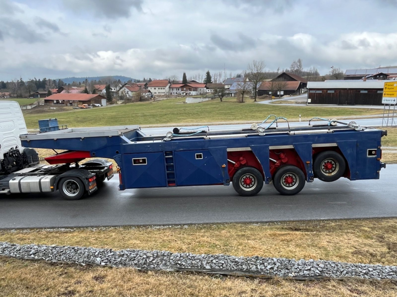 Langendorf SBT 27/32 Innenlader für Betonfertigteile Langendorf SBT 27/32 Innenlader für Betonfertigteile - Semirremolque: foto 1 Langendorf SBT 27/32 Innenlader für Betonfertigteile Langendorf SBT 27/32 Innenlader für Betonfertigteile - Semirremolque: foto 1