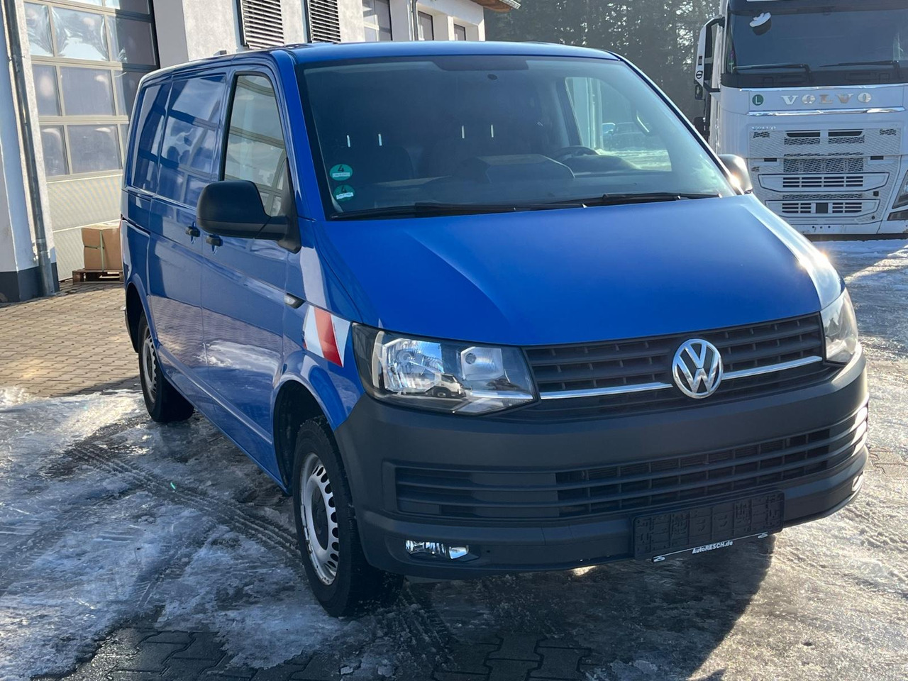 Volkswagen T6 2.0 TDI Klima 3 Sitzer AHK - Furgoneta pequeña: foto 3 Volkswagen T6 2.0 TDI Klima 3 Sitzer AHK - Furgoneta pequeña: foto 3
