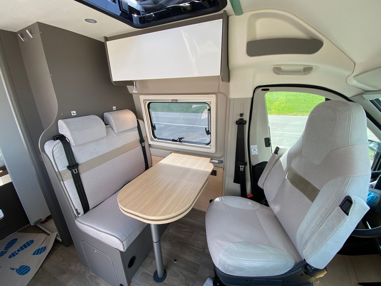 Cámper Carado CV 600 Aufstelldach, Automatik, white Label: foto 14 Cámper Carado CV 600 Aufstelldach, Automatik, white Label: foto 14