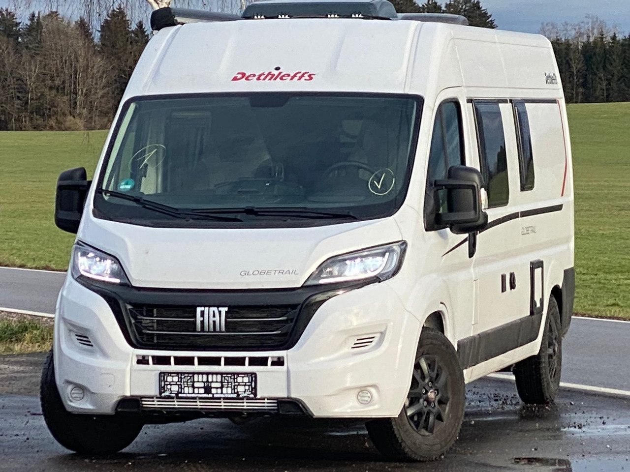 Dethleffs Globetrail CVD 600 DK Classic - Cámper: foto 2 Dethleffs Globetrail CVD 600 DK Classic - Cámper: foto 2