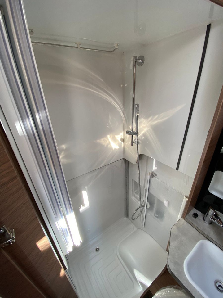 Autocaravana perfilada Knaus TOURER Vansation 500 MQ,4 Personen,AHK: foto 16