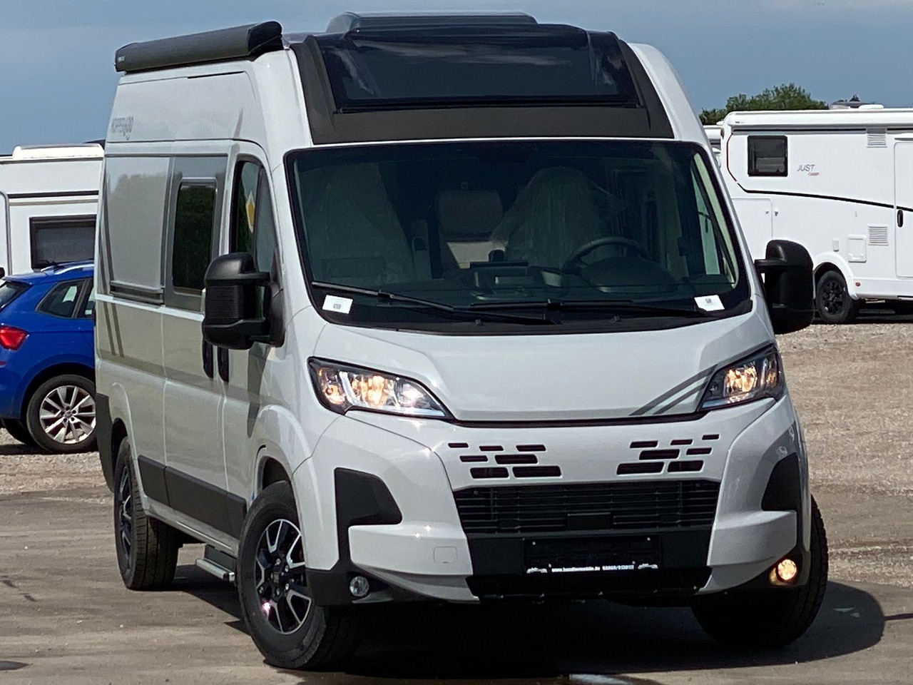ROADfans Hopper 600 mit Automatik, Skyroof, Combi D - Cámper: foto 3 ROADfans Hopper 600 mit Automatik, Skyroof, Combi D - Cámper: foto 3