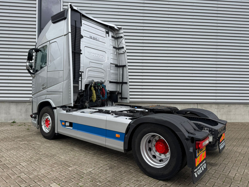 Volvo FH 460 XL / I-Park Cool / 2 Tanks / TUV: 10-2026 / NL Truck - Cabeza tractora: foto 3 Volvo FH 460 XL / I-Park Cool / 2 Tanks / TUV: 10-2026 / NL Truck - Cabeza tractora: foto 3