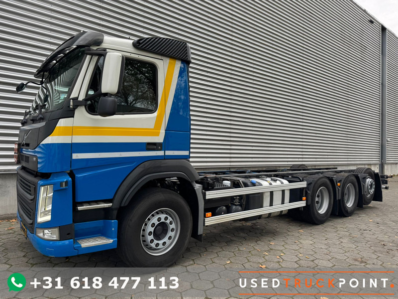 Volvo FM 410 / 8X4 / I-Shift / ADR / Tridem / TUV: 6-2026 / NL Truck - Chasis camión: foto 1 Volvo FM 410 / 8X4 / I-Shift / ADR / Tridem / TUV: 6-2026 / NL Truck - Chasis camión: foto 1