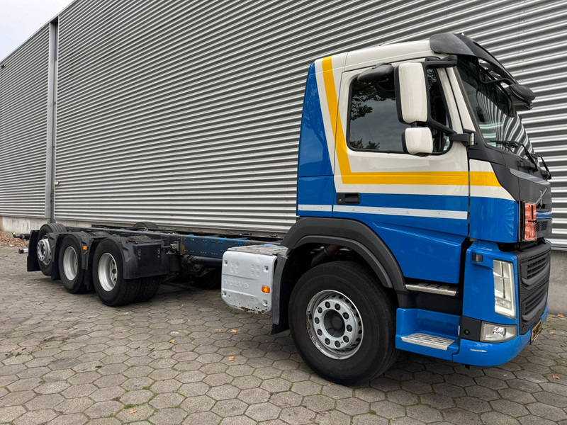 Volvo FM 410 / 8X4 / I-Shift / ADR / Tridem / TUV: 6-2026 / NL Truck - Chasis camión: foto 2 Volvo FM 410 / 8X4 / I-Shift / ADR / Tridem / TUV: 6-2026 / NL Truck - Chasis camión: foto 2