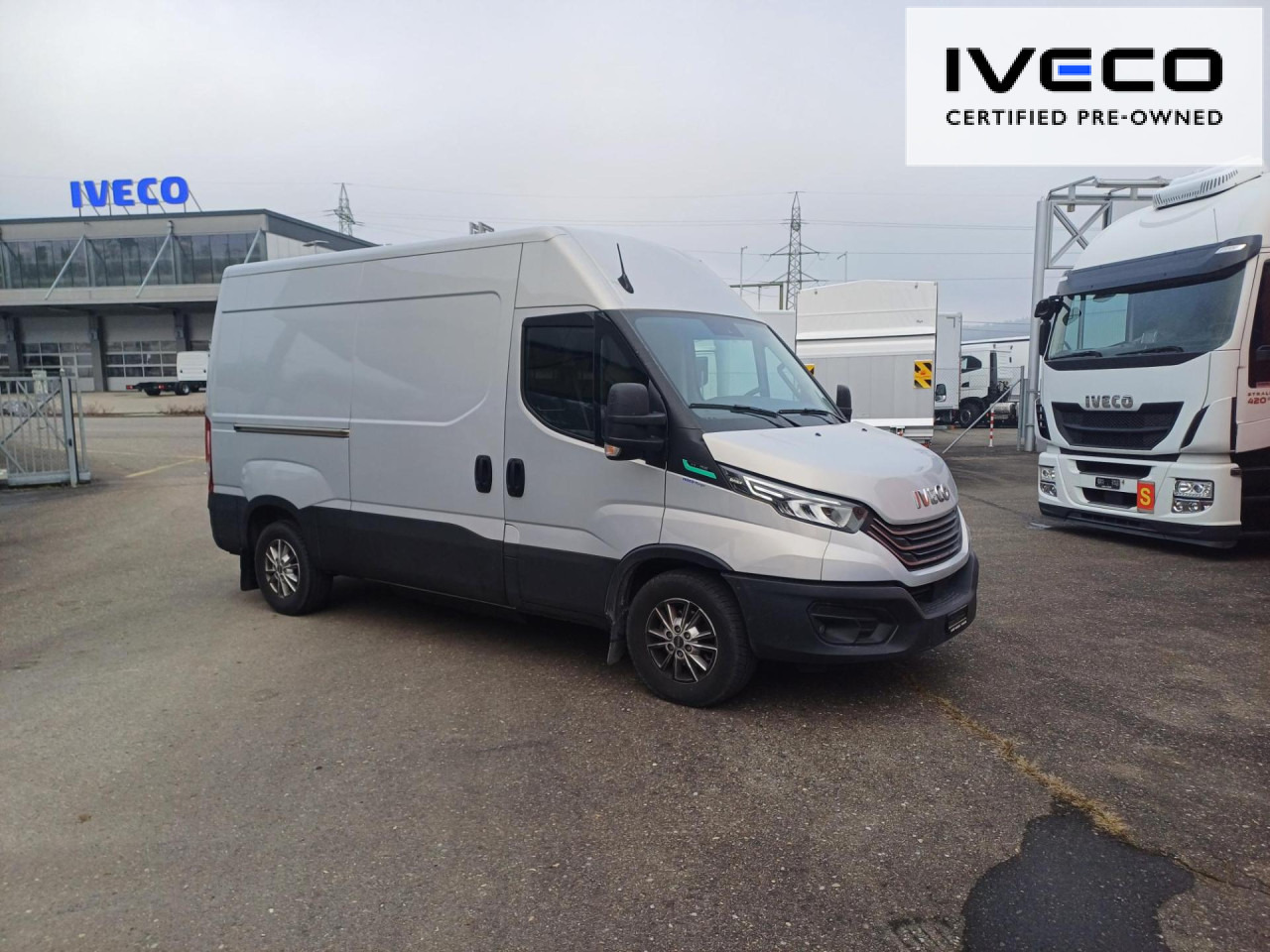 Furgón IVECO Daily 35S14NA8V/P CNG Euro6 Klima AHK Navi ZV: foto 8
