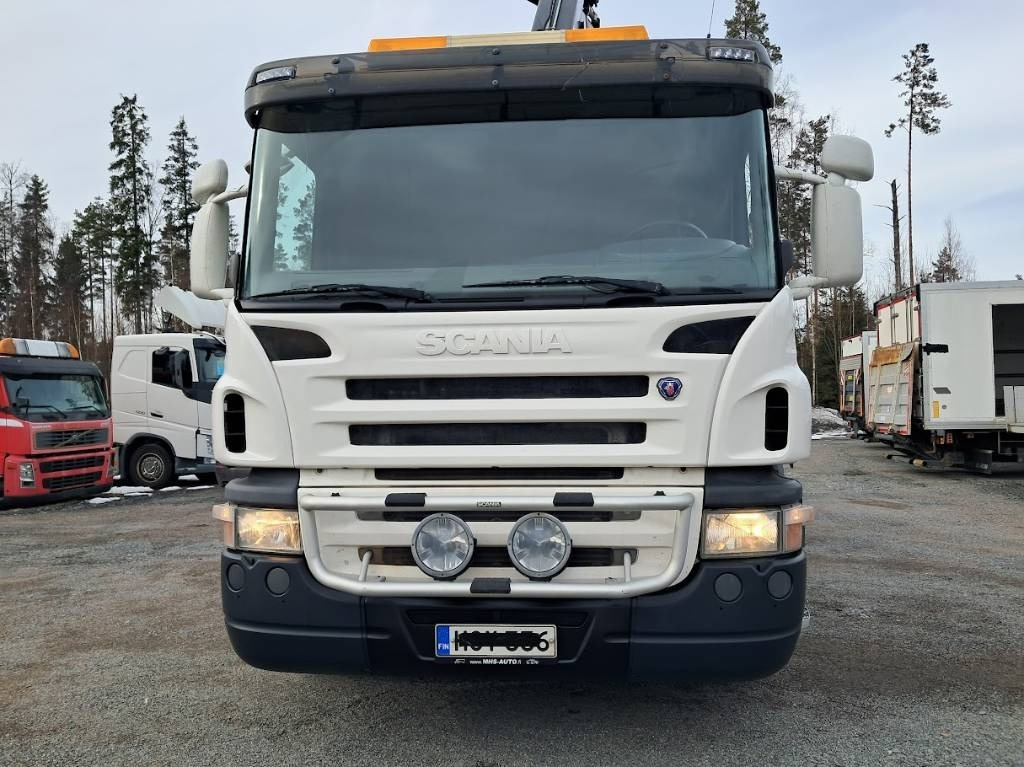 Scania P 340 - Camión grúa: foto 2 Scania P 340 - Camión grúa: foto 2