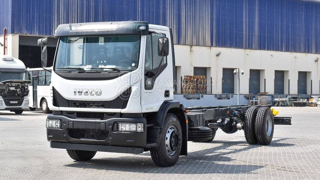 IVECO EUROCARGO Chassis 4×2, WB 6210 GVW 19 Ton Approx MY23 - Chasis camión: foto 1 IVECO EUROCARGO Chassis 4×2, WB 6210 GVW 19 Ton Approx MY23 - Chasis camión: foto 1