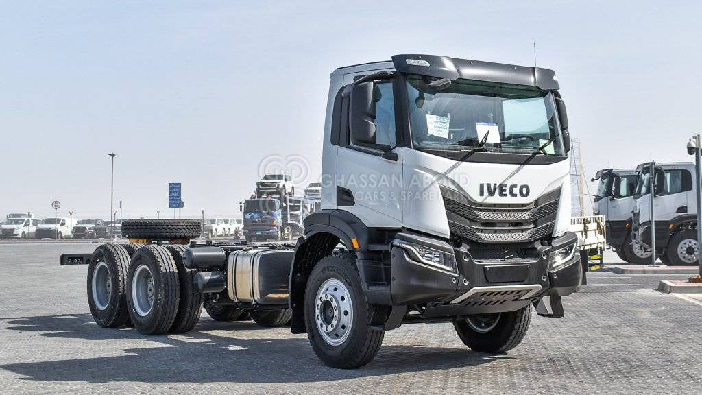 IVECO T-WAY Chassis 6×4 AD380T47H WHEELBASE 4500 MY25 - Chasis camión: foto 3 IVECO T-WAY Chassis 6×4 AD380T47H WHEELBASE 4500 MY25 - Chasis camión: foto 3