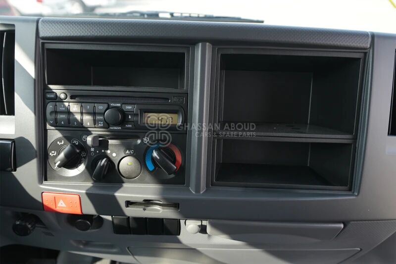 Chasis camión Isuzu NPR 71H Non-Turbo 4x2 Chassis: foto 9