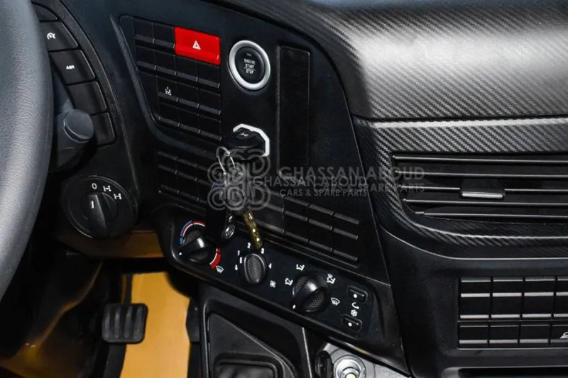 Iveco T-WAY AD380T47H 6x4 R24 Tyres Chassis - Barcelona Stock - Chasis camión: foto 5 Iveco T-WAY AD380T47H 6x4 R24 Tyres Chassis - Barcelona Stock - Chasis camión: foto 5