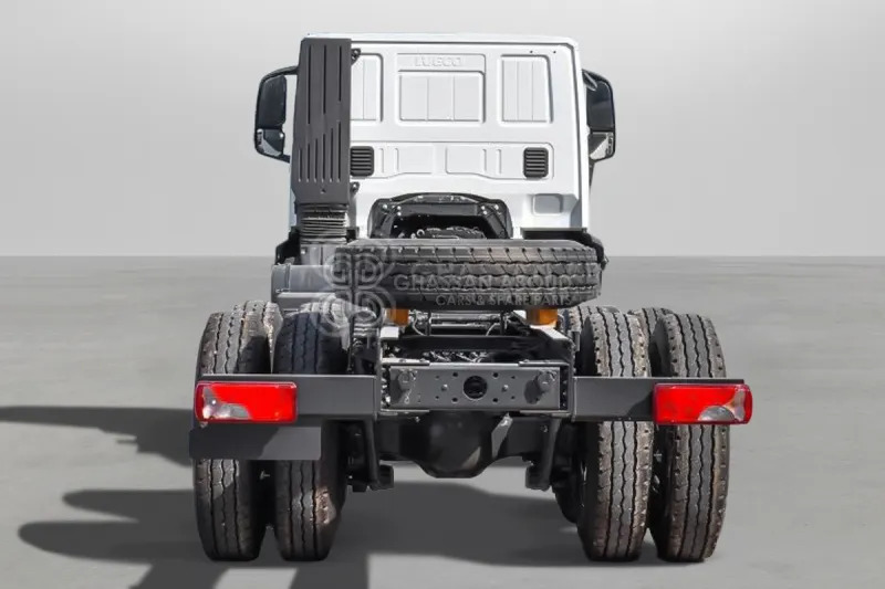 Iveco T-WAY AD380T47H 6x4 R24 Tyres Chassis - Barcelona Stock - Chasis camión: foto 3 Iveco T-WAY AD380T47H 6x4 R24 Tyres Chassis - Barcelona Stock - Chasis camión: foto 3