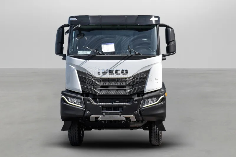 Iveco T-WAY AT380T47H 6x4 R24 Tyres Chassis - Barcelona Stock - Chasis camión: foto 2 Iveco T-WAY AT380T47H 6x4 R24 Tyres Chassis - Barcelona Stock - Chasis camión: foto 2