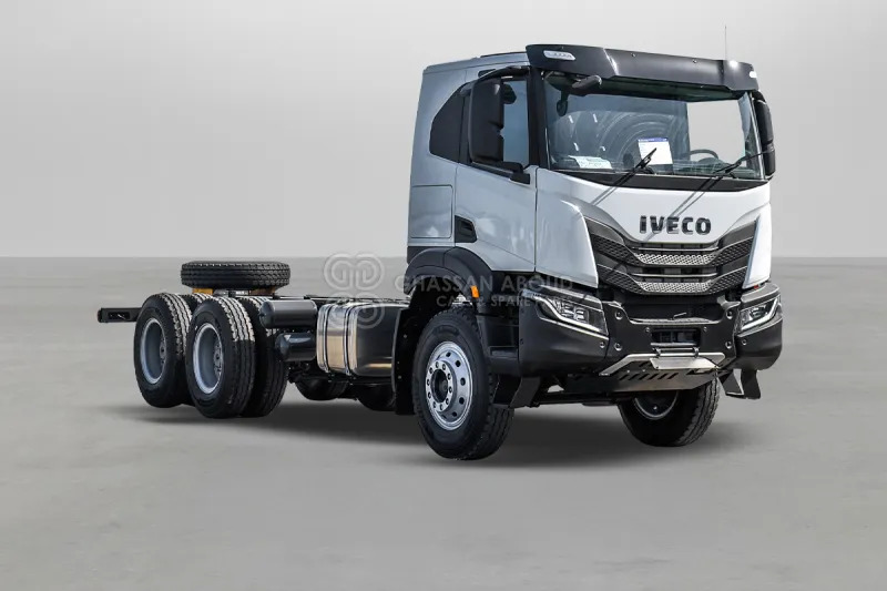 Iveco T-WAY AT380T47H 6x4 R24 Tyres Chassis - Barcelona Stock - Chasis camión: foto 1 Iveco T-WAY AT380T47H 6x4 R24 Tyres Chassis - Barcelona Stock - Chasis camión: foto 1