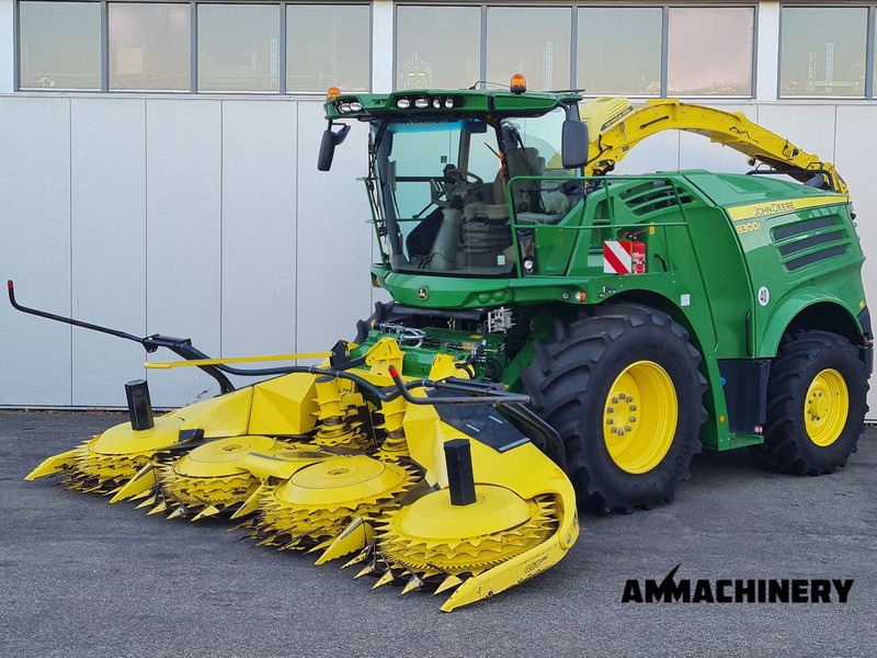 John Deere 8300 pro drive - Cosechadora de forraje: foto 2 John Deere 8300 pro drive - Cosechadora de forraje: foto 2