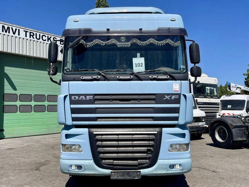 DAF XF 105.410 MANUAL, frigo, retarder - Cabeza tractora: foto 2 DAF XF 105.410 MANUAL, frigo, retarder - Cabeza tractora: foto 2