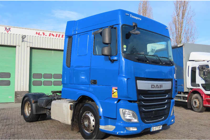 DAF XF 460 Retarder, EURO6 - Cabeza tractora: foto 2 DAF XF 460 Retarder, EURO6 - Cabeza tractora: foto 2