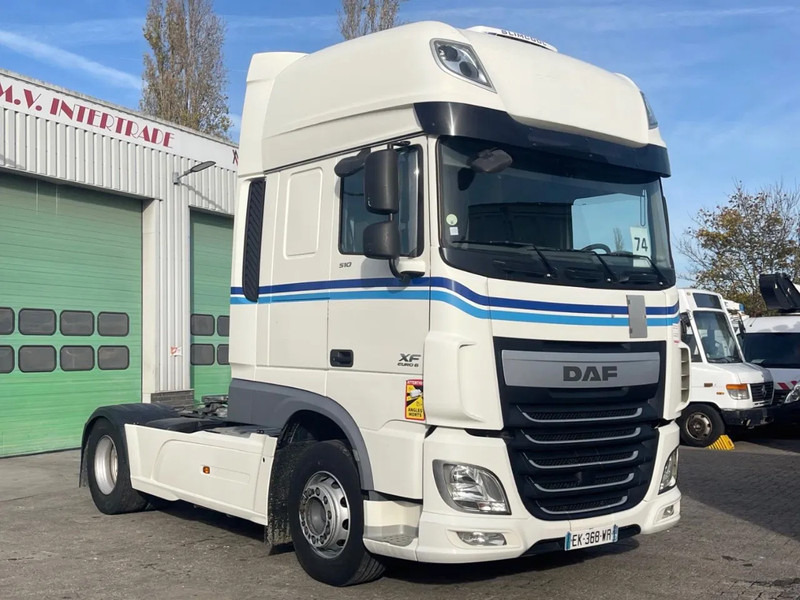 DAF XF 510 MANUAL GEARBOX! PARKING AIRCO, FRIGO - Cabeza tractora: foto 4 DAF XF 510 MANUAL GEARBOX! PARKING AIRCO, FRIGO - Cabeza tractora: foto 4
