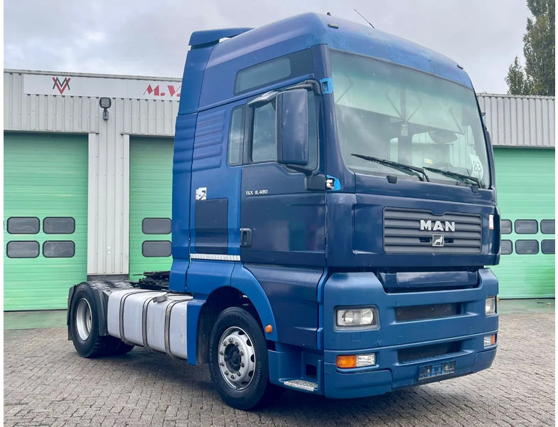 MAN TGA 18.480 Manual gearbox, manual injection GREAT CONDITION! - Cabeza tractora: foto 3 MAN TGA 18.480 Manual gearbox, manual injection GREAT CONDITION! - Cabeza tractora: foto 3