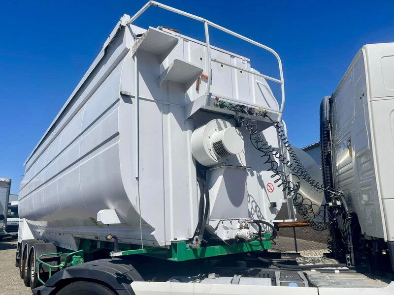DESOT TSCI, 7 COMPARTMENTS, SAF AXLES - Semirremolque silo: foto 2 DESOT TSCI, 7 COMPARTMENTS, SAF AXLES - Semirremolque silo: foto 2