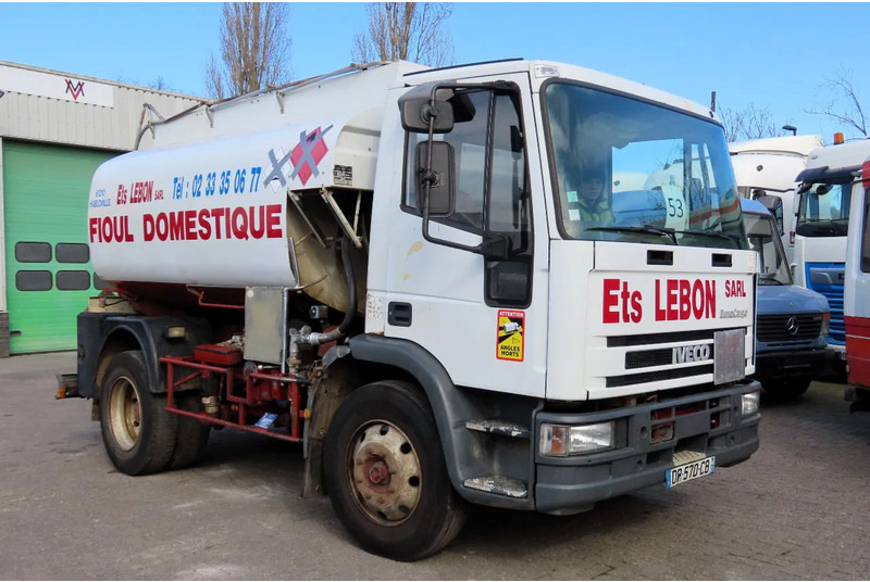 Iveco Eurocargo FUEL (DIESEL/PETROL) 8000 LITERS, COMP: 3500L,1000L, 3500L - Cisterna camión, Camión grúa: foto 2 Iveco Eurocargo FUEL (DIESEL/PETROL) 8000 LITERS, COMP: 3500L,1000L, 3500L - Cisterna camión, Camión grúa: foto 2