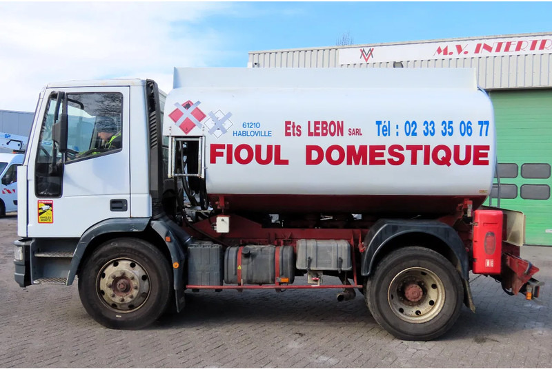 Iveco Eurocargo FUEL (DIESEL/PETROL) 8000 LITERS, COMP: 3500L,1000L, 3500L - Cisterna camión, Camión grúa: foto 4 Iveco Eurocargo FUEL (DIESEL/PETROL) 8000 LITERS, COMP: 3500L,1000L, 3500L - Cisterna camión, Camión grúa: foto 4