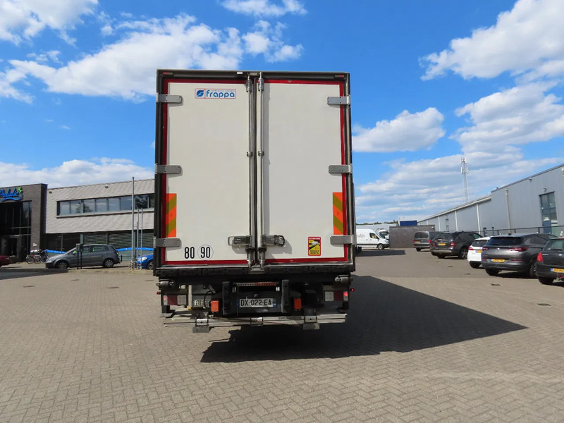 Frigorífico camión Renault D 19T Sleeper, Thermoking, RETARDER 2 zones temperature , loadlift: foto 7 Frigorífico camión Renault D 19T Sleeper, Thermoking, RETARDER 2 zones temperature , loadlift: foto 7