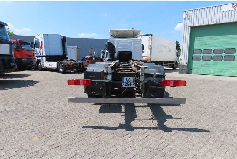 Volvo FM 380 8x4 FULL SPRING. 100% condition! - Chasis camión: foto 5 Volvo FM 380 8x4 FULL SPRING. 100% condition! - Chasis camión: foto 5