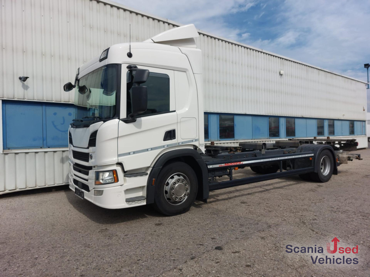 SCANIA P 410 B4x2NB Wechselrahmen Ladebordwand - Portacontenedore/ Intercambiable camión: foto 1 SCANIA P 410 B4x2NB Wechselrahmen Ladebordwand - Portacontenedore/ Intercambiable camión: foto 1