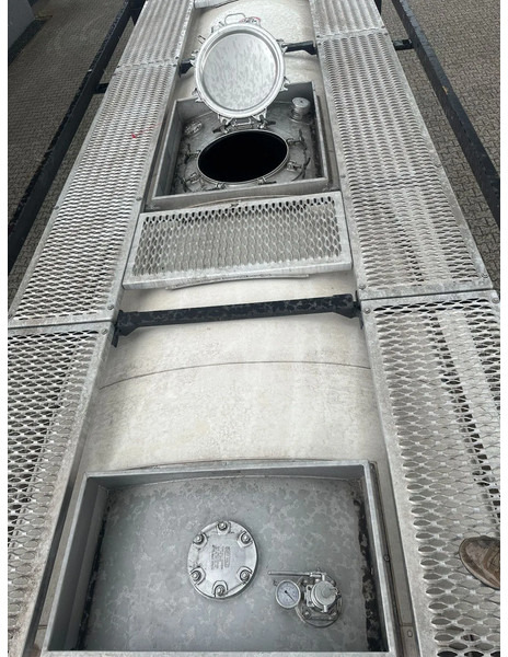 Contenedor cisterna CIMC 20FT ISO / 25.020L-1-COMP. / L4BN / UN Portable / T11 / test: 09-2027: foto 16