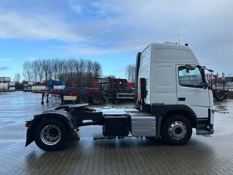 Volvo FM 420 FM 420 Globetrotter / Night-Airco / ADR (FL, OX, AT) / ALCOA - Cabeza tractora: foto 3 Volvo FM 420 FM 420 Globetrotter / Night-Airco / ADR (FL, OX, AT) / ALCOA - Cabeza tractora: foto 3