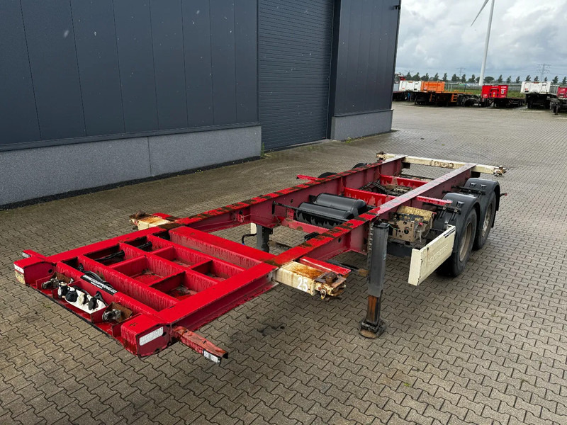 Krone 2-axle 20FT chassis, BPW + drumbrakes, airsuspension, empty weight: 3.180kg, 2x available - Portacontenedore/ Intercambiable semirremolque: foto 1 Krone 2-axle 20FT chassis, BPW + drumbrakes, airsuspension, empty weight: 3.180kg, 2x available - Portacontenedore/ Intercambiable semirremolque: foto 1