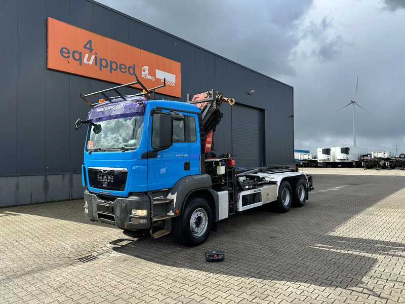 MAN TGS 33.440 TGS 33.440 6x4 EURO-4 / HMF 1823 K3 Crane + ROTATOR / VDL HOOK (20.000kg) / FULL SPRING / MANUAL GEARBOX - Multibasculante camión, Camión grúa: foto 3 MAN TGS 33.440 TGS 33.440 6x4 EURO-4 / HMF 1823 K3 Crane + ROTATOR / VDL HOOK (20.000kg) / FULL SPRING / MANUAL GEARBOX - Multibasculante camión, Camión grúa: foto 3