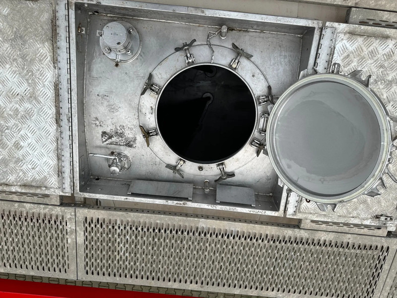 Leasing financiero de SINGAMAS 20FT ISO, 26.000L/1-COMP/3 BAFFELS/3 manholes, 5Y inspection: 06/2027 leasing SINGAMAS 20FT ISO, 26.000L/1-COMP/3 BAFFELS/3 manholes, 5Y inspection: 06/2027: foto 19